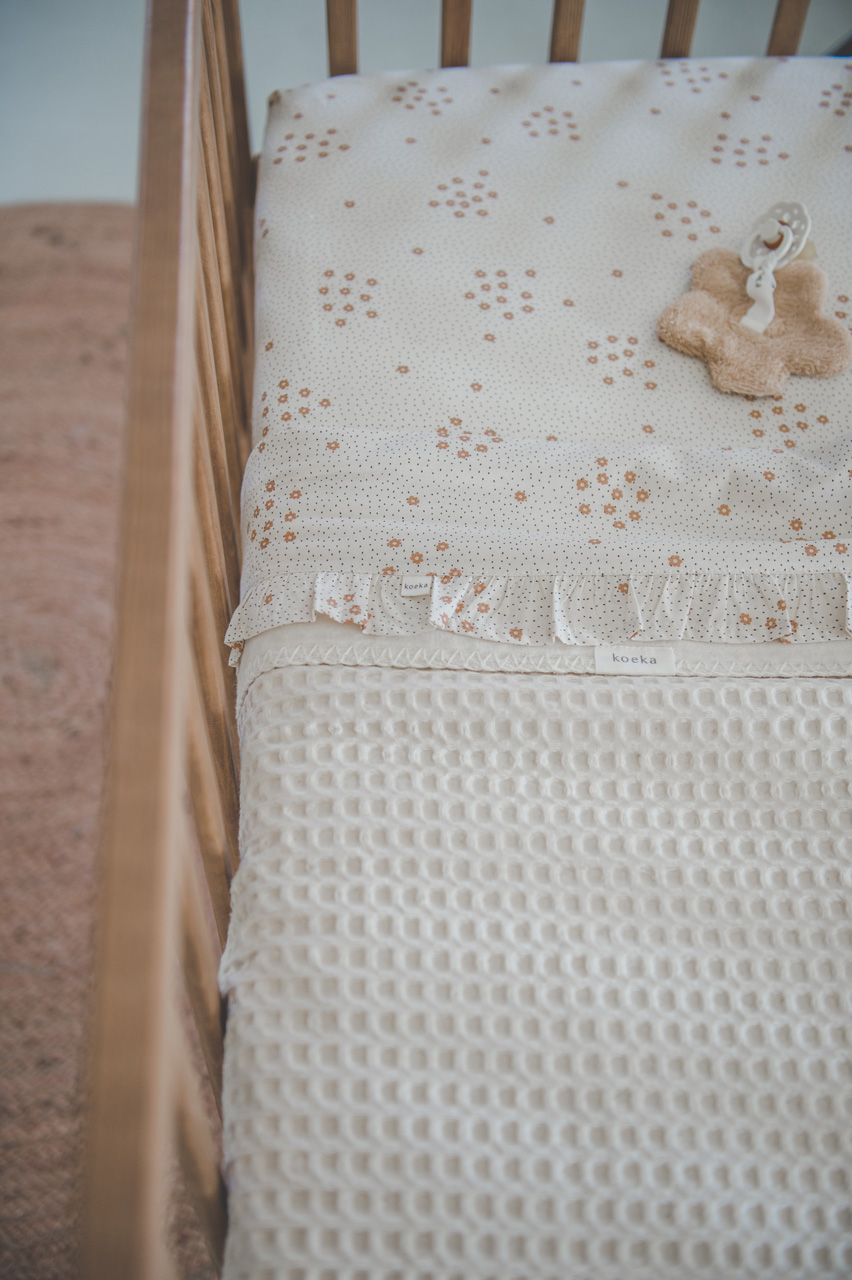 Hoeslaken Ledikant Sunnyside warm white