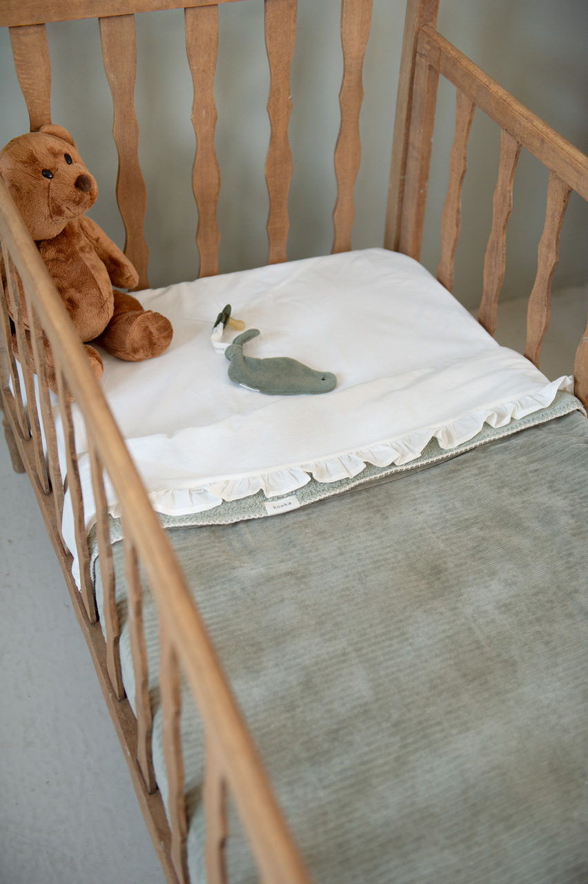 Cot blanket teddy Vik shadow green