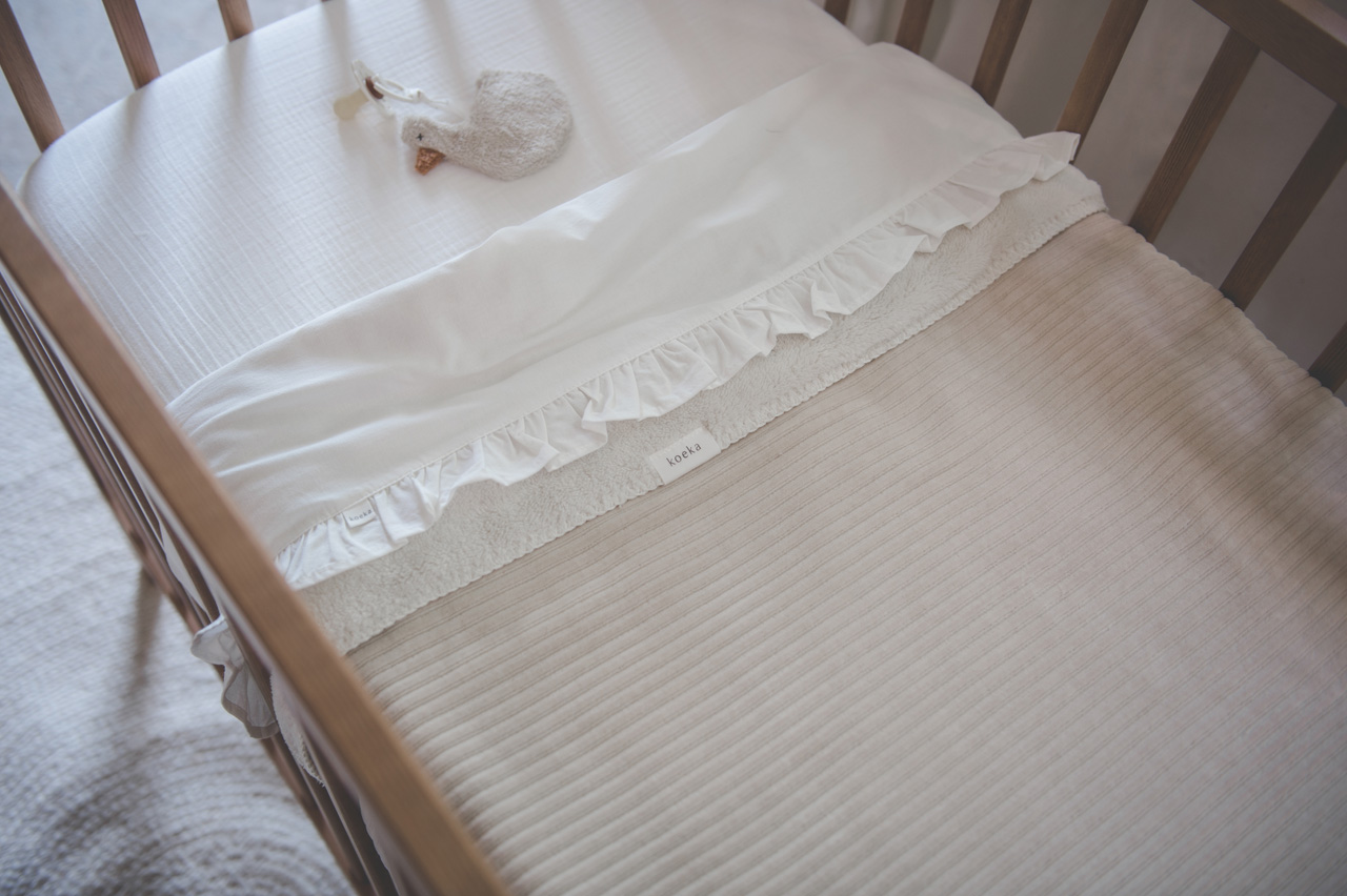 Drap plat lit berceau Ruffle warm white