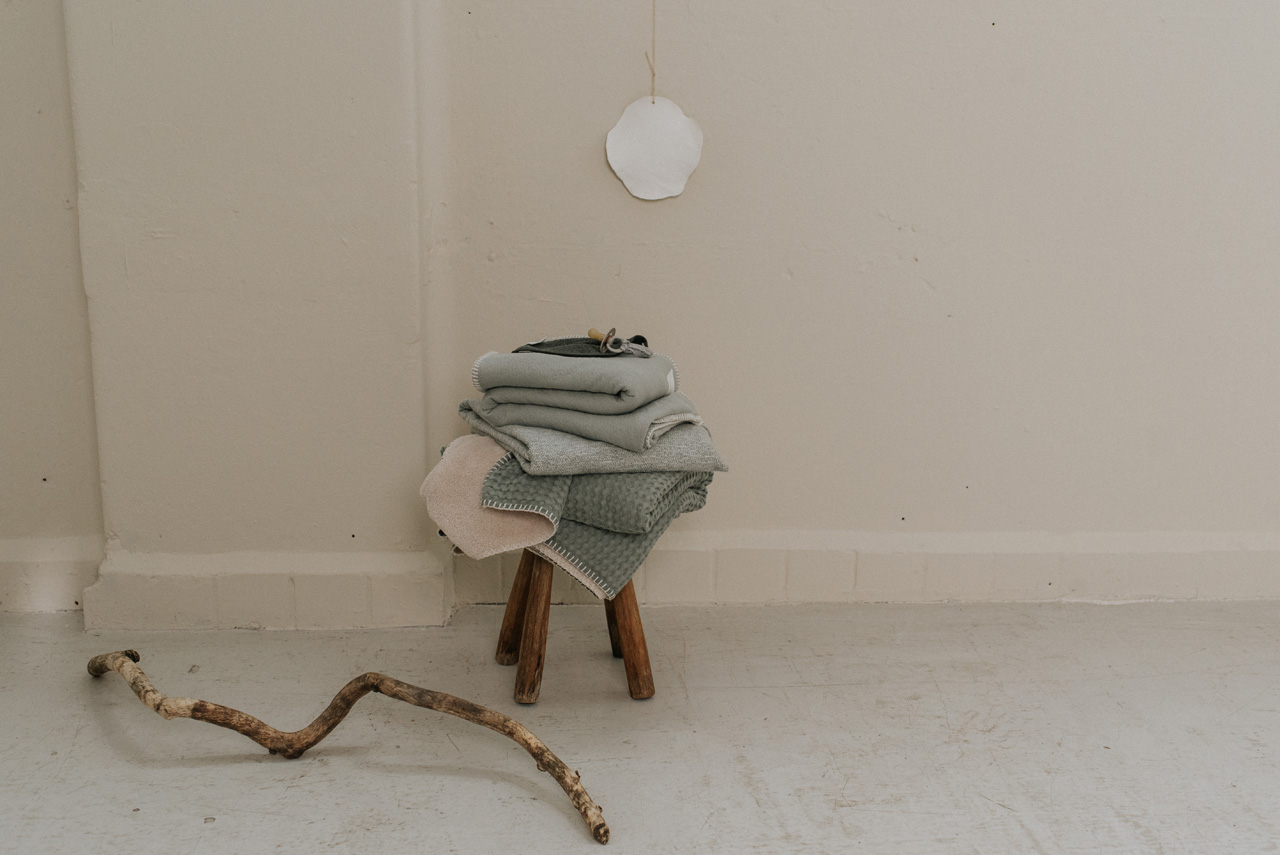 Eenpersoonsdeken Wafel/teddy Oslo shadow green/soft sand
