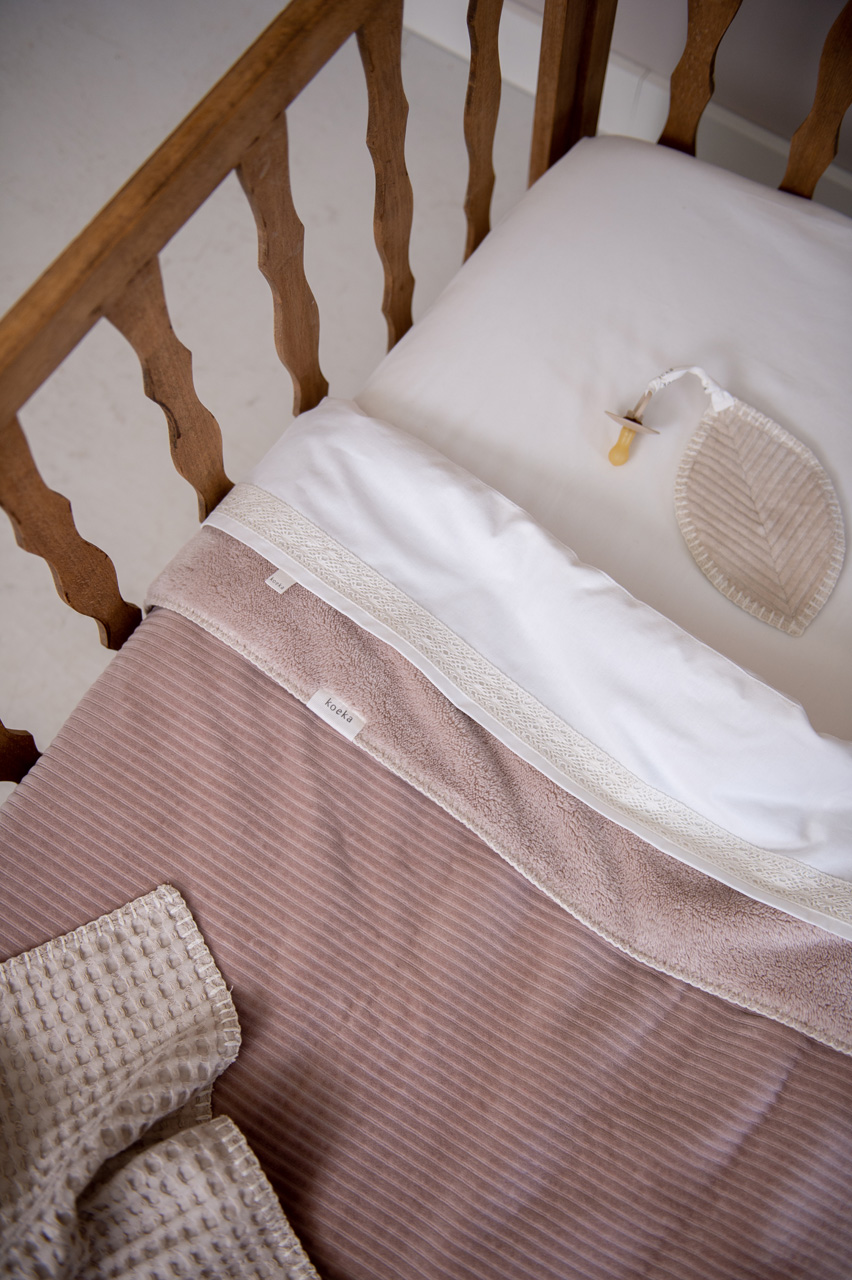 Wiegdeken Teddy Vik grey pink