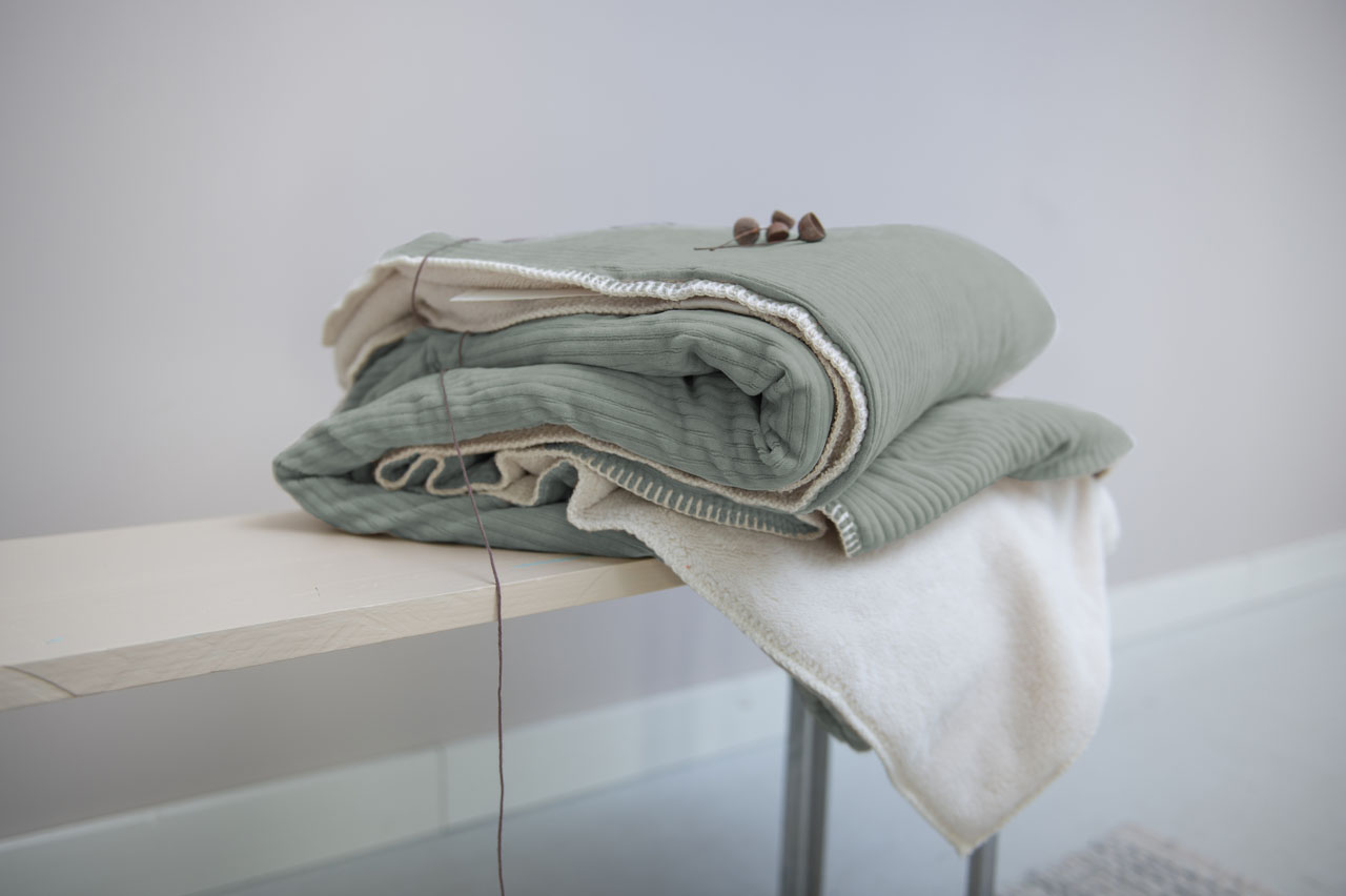 Eenpersoonsdeken Teddy Vik shadow green