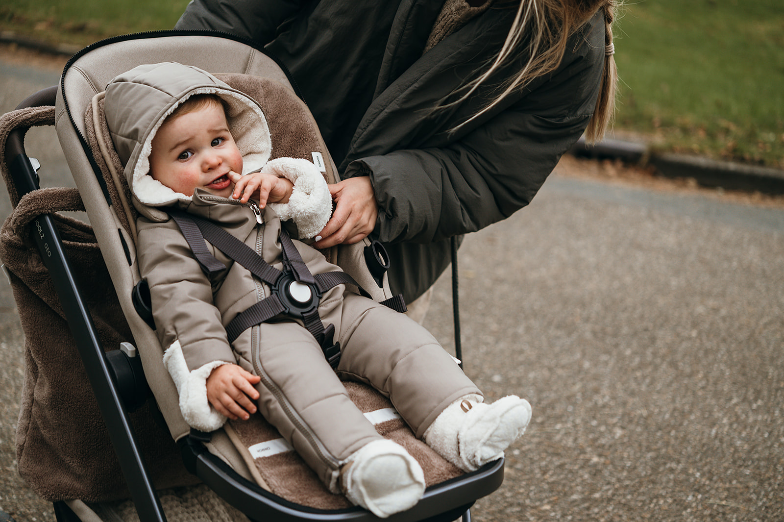 Combinaison bébé outdoor gigoteuse d'émmaillotage taupe Combinaison bébé outdoor gigoteuse d'émmaillotage taupe