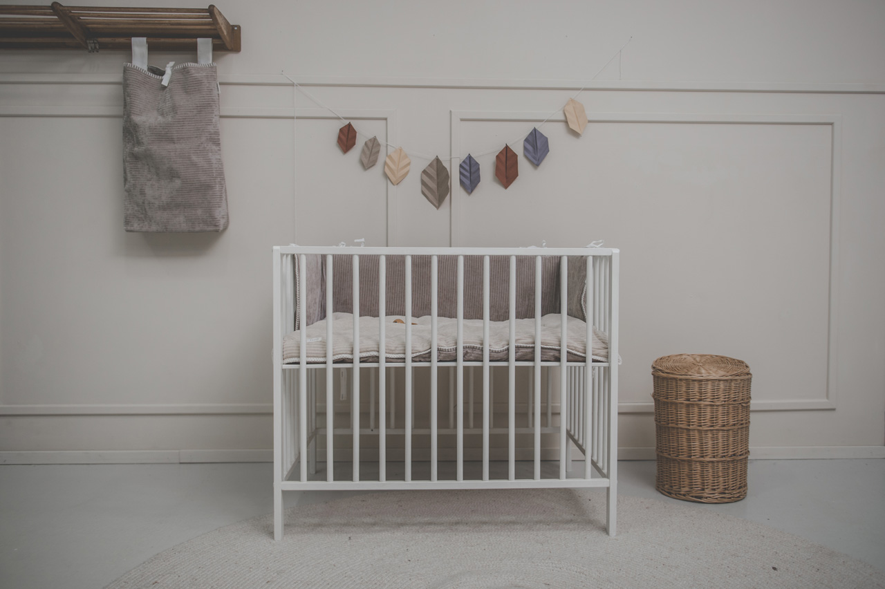 Play pen - / Cot bumper Vik clay