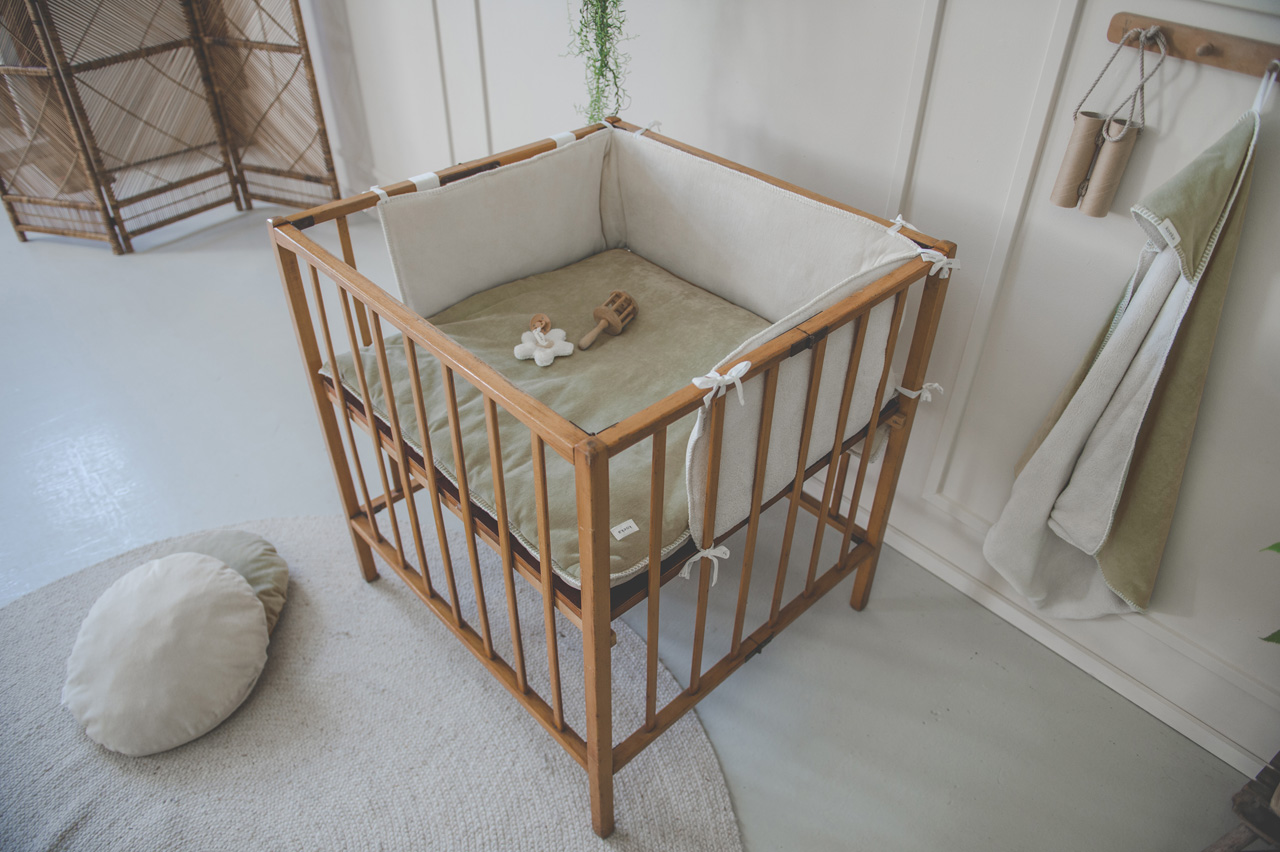 Boxkleed Oddi sage/warm white