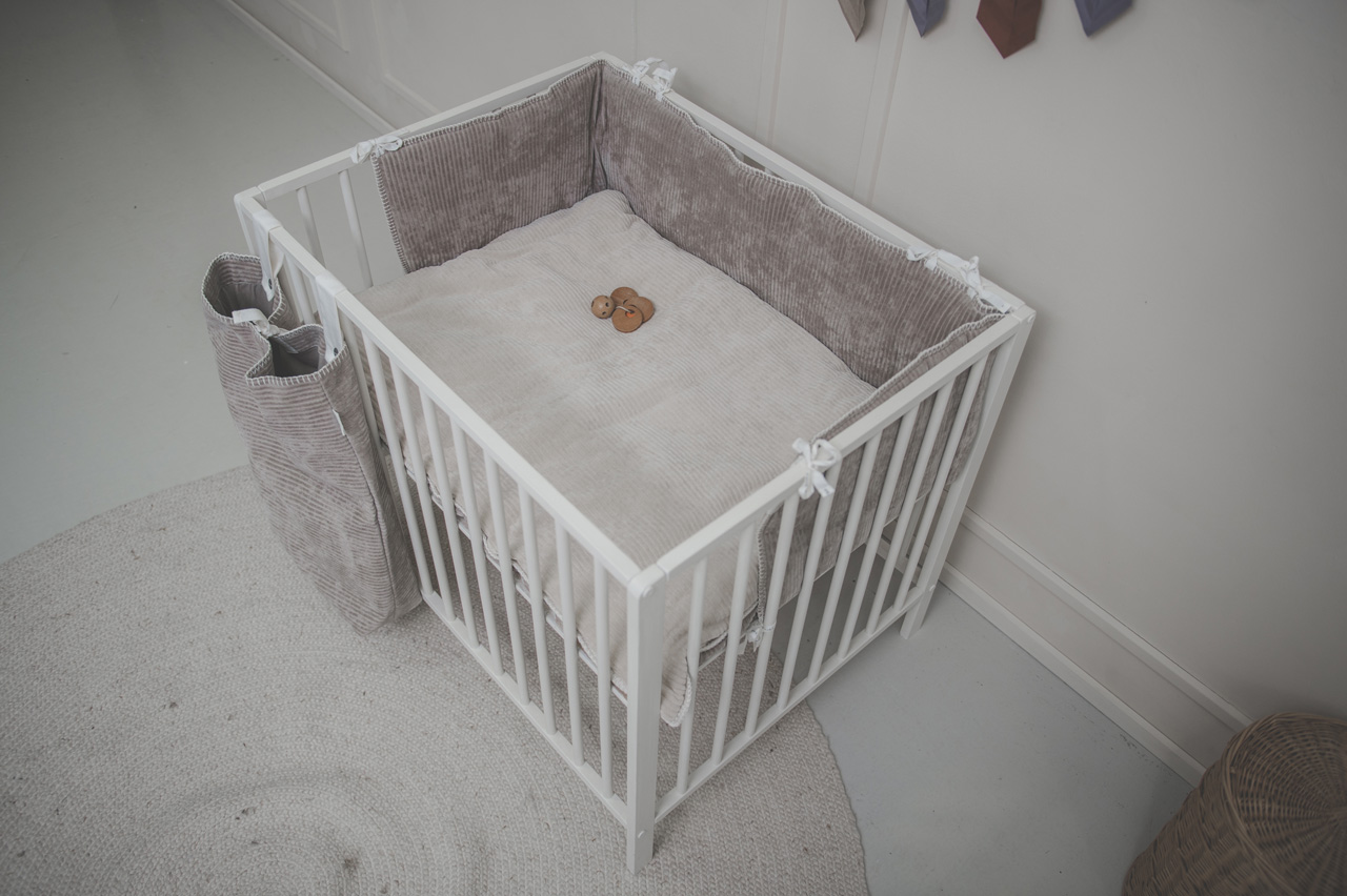 Play pen - / Cot bumper Vik clay