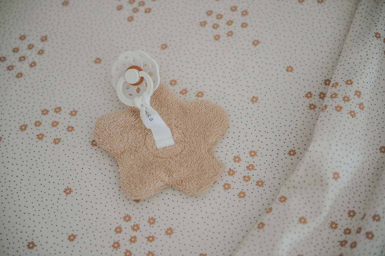 Hoeslaken Ledikant Sunnyside warm white