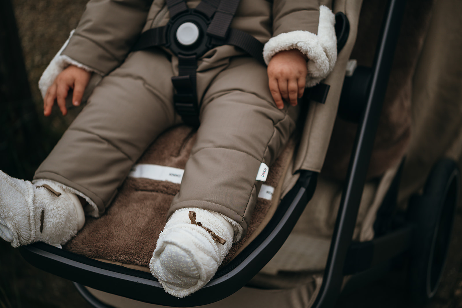 Combinaison bébé outdoor gigoteuse d'émmaillotage taupe Combinaison bébé outdoor gigoteuse d'émmaillotage taupe
