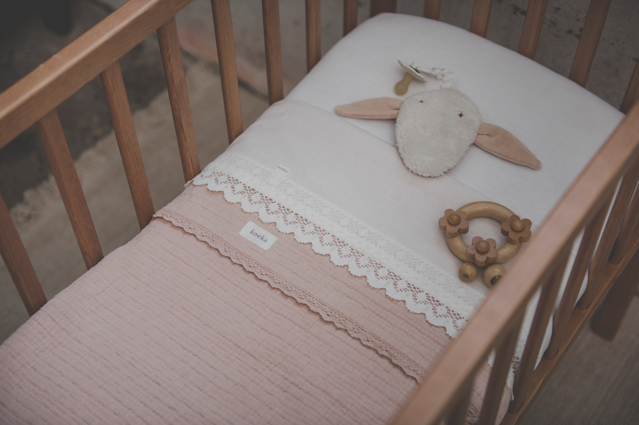 Wiegdeken Lace Elba rosa salt