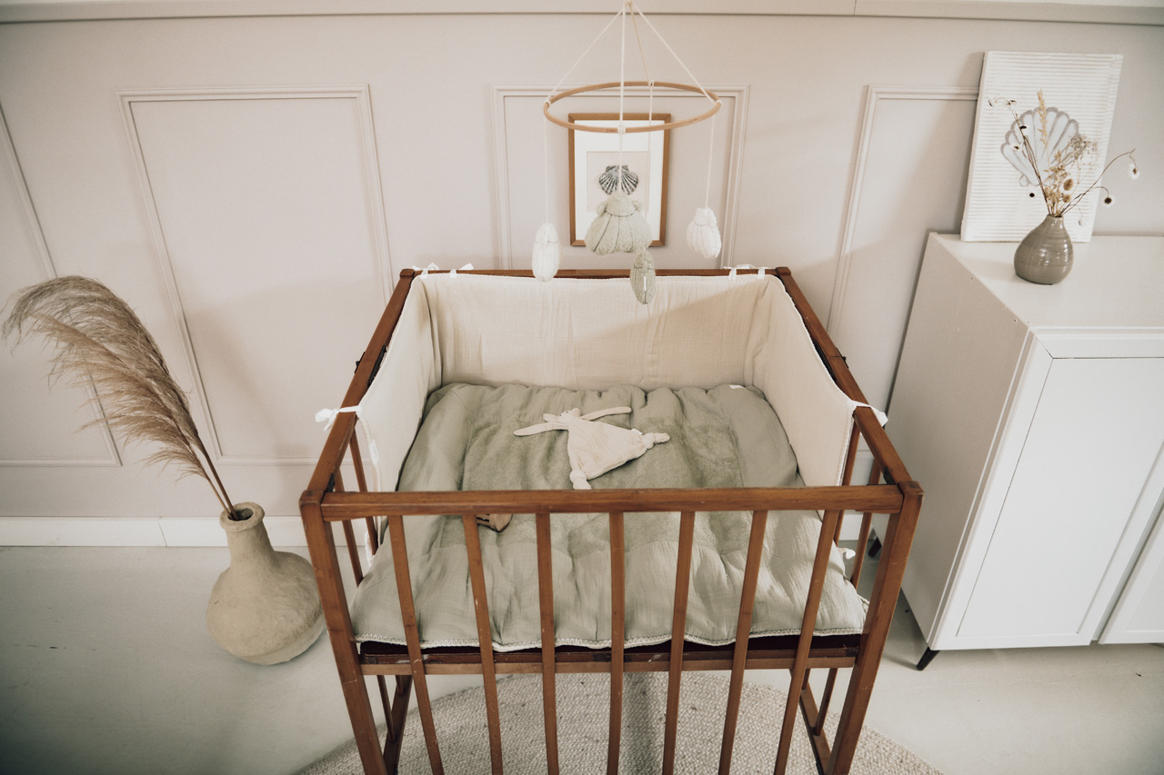 Play pen - / Cot bumper Faro warm white